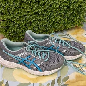 LIQUIDATION SALE ASICS Women's Gray with Blue Accents Athletic Shoes